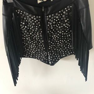 Sexy shorts leather with spikes BCBG